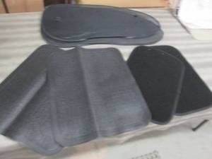 lot 62 image: Misc. Automotive Floot Mats, 2 Wind...