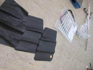 lot 90 image: 3 Floor Mats, Grab Bar etc...