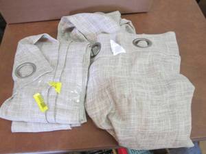 lot 126 image: 2- 84 inch Curtain Panels...