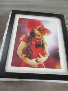 lot 186 image: 4 8x10 Photo Frames with Matting W3...