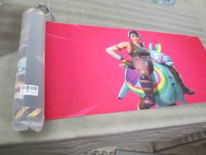 lot 190 image: 2 Gaming Mouse Pads W3...