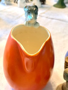 lot 27 image: Nine Vintage Glassware Items