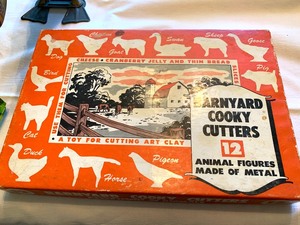 lot 37 image: Lot of Vintage Fun
