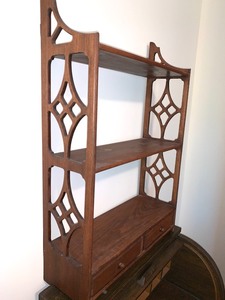 lot 79 image: Vintage Decorative Wall Shelf