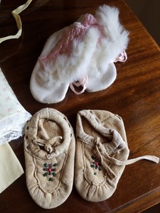lot 99 image: Vintage Childrens Clothes