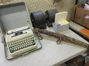 Vintage Typwriter 2 Rolodex Etc  RM...