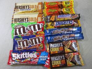 Assorted CandyCandy Bars  C-2...