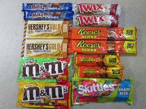 Assorted CandyCandy Bars  C-2...