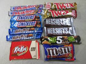 Assorted CandyCandy Bars  C-2...