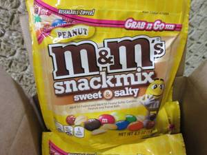 7 Bags of Grab n Go Size Peanut M&M...