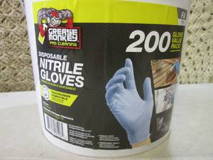 Bucket of 200 Disposable Nitrile Gl...