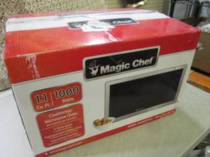 Magic Chef 1.1 cu. ft. Countertop M...