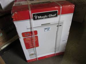 Magic Chef 5.0 cu. ft Chest Freezer...