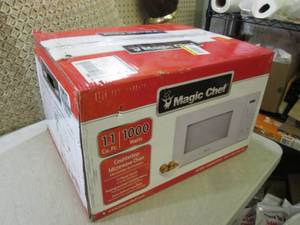 Magic Chef 1.1 cu. ft. Countertop M...