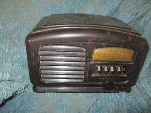 lot 52 image: Airline Vintage Radio see Photos ...