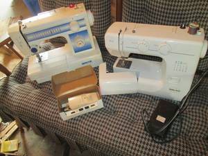 lot 61 image: White Sewing Machine Without Cord...