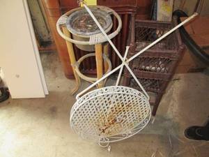 lot 88 image: 2 Plant Stands & Metal Folding Tabl...