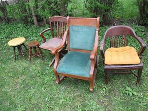 lot 111 image: 3 Chairs, 2 Stools One Missing Sea...