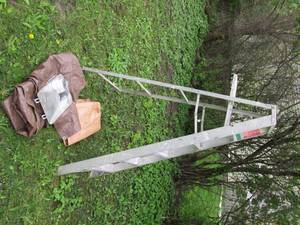 lot 114 image: Ladder, 2 Tarps & Paint (Unsure if ...
