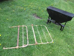 lot 116 image: Wood Table 35 & Metal Kids Bed Hea...