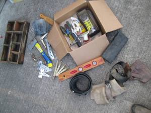 lot 165 image: Tool Belt & Hand Tools...