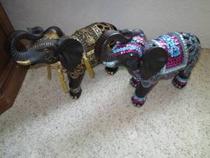 lot 28 image: (2) Decorative Elephants...