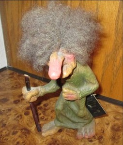 lot 65 image: AS NY Form Keepsake Troll Figure N-...