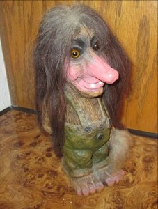 lot 66 image: AS NY Form Keepsake Troll Figure N-...