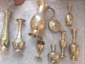 lot 85 image: Brass Dcor See Photos...