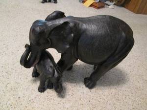 lot 89 image: Large 18 L X 13 T  Elephant...