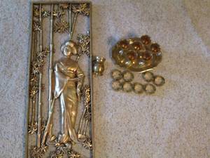lot 96 image: Wall Art Not Metal...
