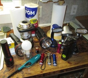 lot 131 image: Lot of Flashlights, Lamp Lights, Pa...
