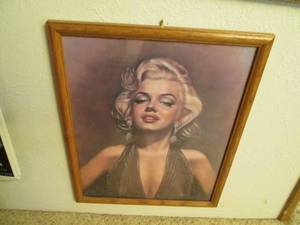 lot 181 image: Framed Marilyn Print BDRM...