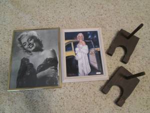 lot 209 image: (2) Photos Framed With Stands One ...