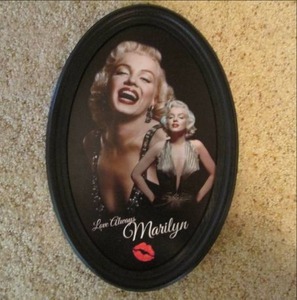 lot 211 image: 2019 Framed Print of Marilyn Monroe...