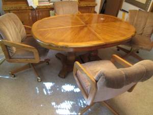 lot 239 image: Wood Table & Chair Set (Good Condit...