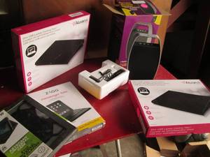Portable Wireless Speaker & Laptop ...