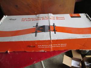 Rosewill Full Motion Dual Arm TV Mo...