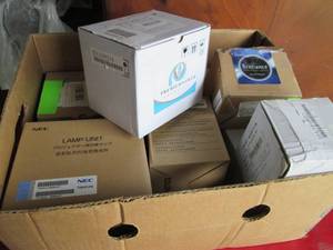 Box of Assorted Projector Lamps Un...
