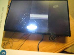 Dell 27 Monitor Powers On Line ...