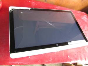 HP Monitor Cracked Screen Untest...