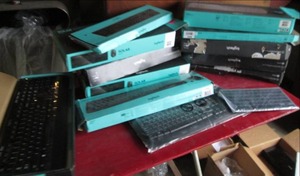 Large Lot of Wireless Keyboards Ma...