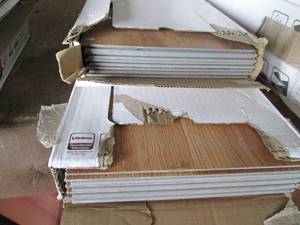 2 Cases of Home Decorators Collecti...