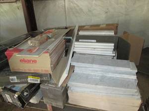Pallet Lot of Various Flooring See...