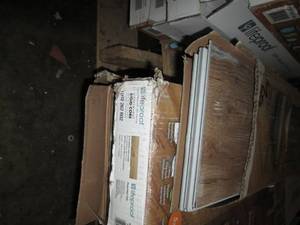 4 Cases of Lifeproof Waterproof Vin...