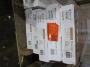 5 Cases of Lifeproof Waterproof Vin...