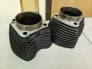 lot 197 image: Lot of (2) Motorcycle Engine Cylinders