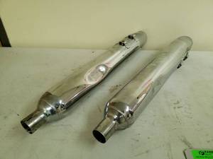 lot 237 image: Harley-Davidson Chrome Exhaust System 64900016