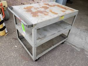 lot 244 image: Metal Rolling Utility Cart 3-tier