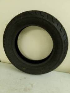 lot 263 image: Dunlop 17080-15 Rear Motorcycle Tire
